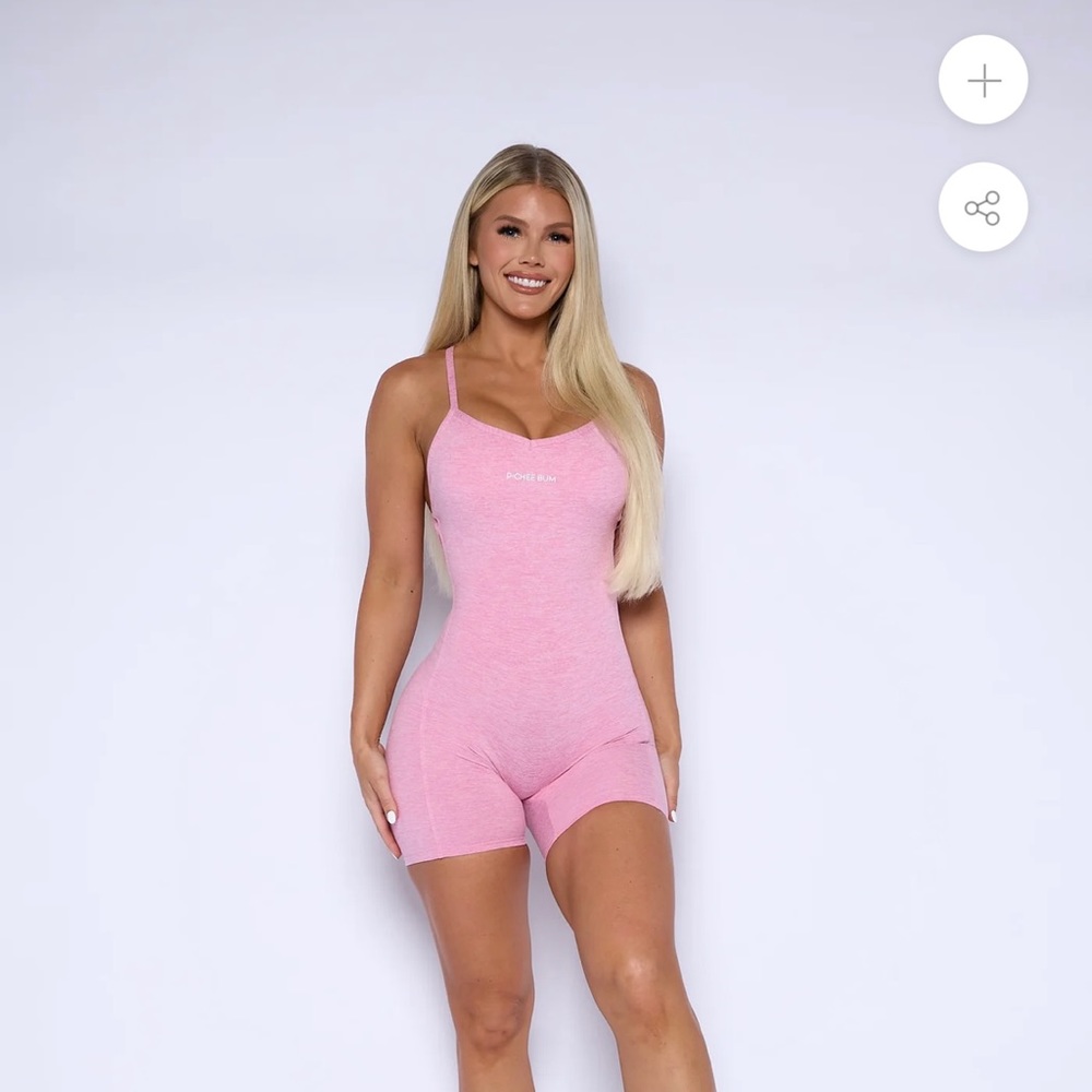 P🍑CHEE BUM One Piece!